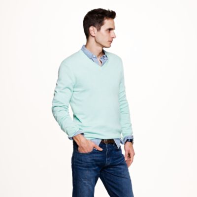 Slim cashmere V-neck sweater