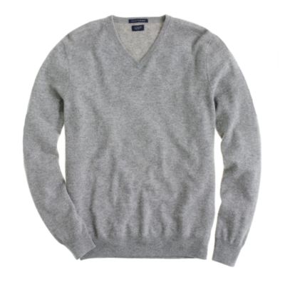 Slim cashmere V-neck sweater