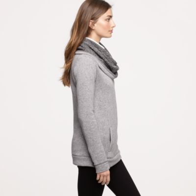 Funnelneck sweatshirt