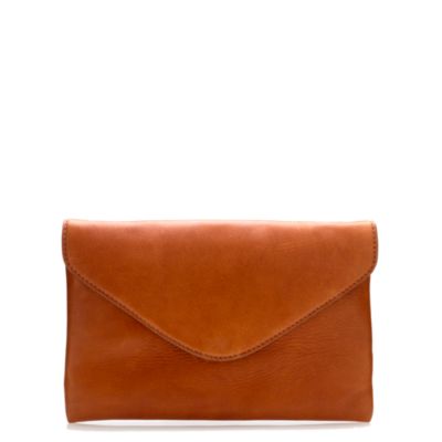Invitation clutch