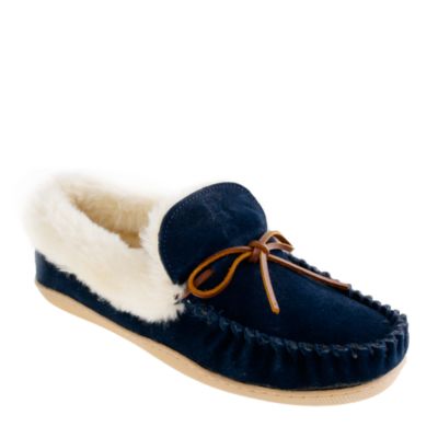 Lodge moccasins