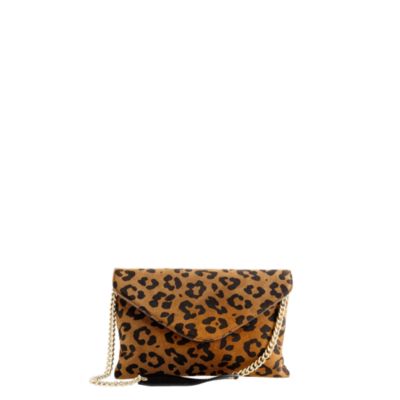 Invitation clutch in leopard