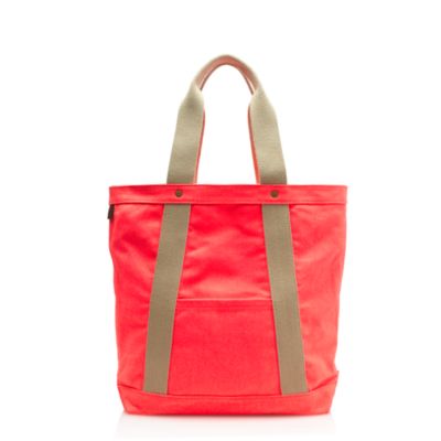 Rail and wharf 12-hour tote