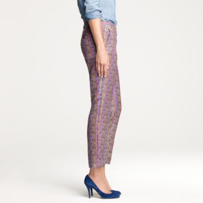 Caf&eacute; capri in jewel jacquard