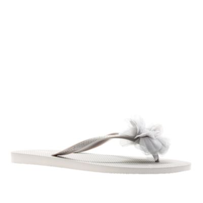 Tulle bloom flip-flops