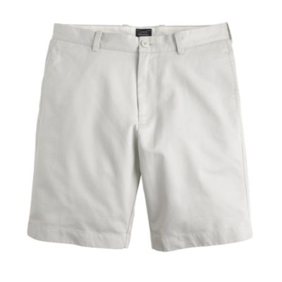 9" essential chino short