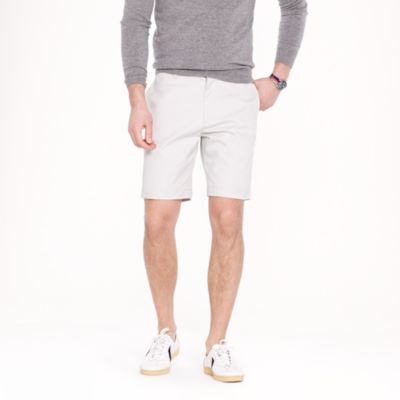 9" essential chino short