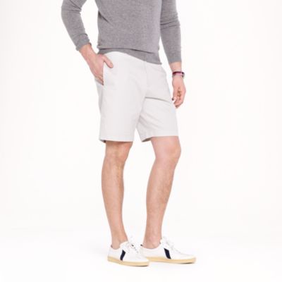 9" essential chino short