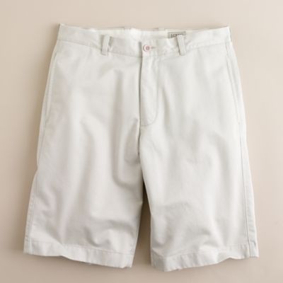 11" essential chino short