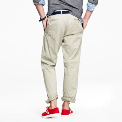 Broken-in chino in regular fit