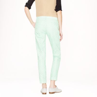 Caf&eacute; capri in pinwheel eyelet