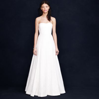 Laura lace gown