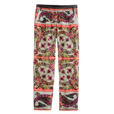Caf&eacute; capri in kerchief paisley