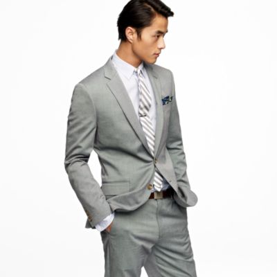 Ludlow two-button suit jacket with double-vented back in oxford cloth