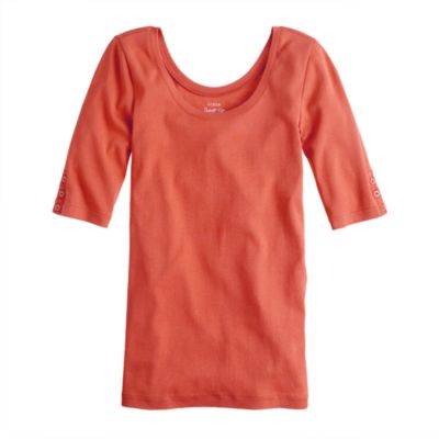 Perfect-fit ballet button tee