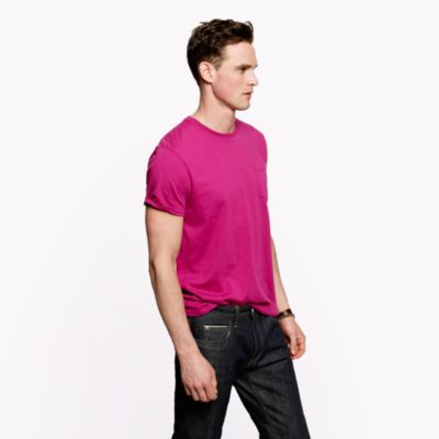 Broken-in pocket tee