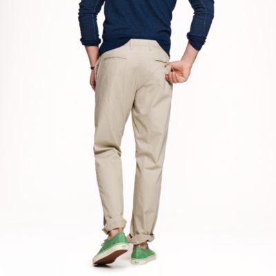 Lightweight chino in regular fit