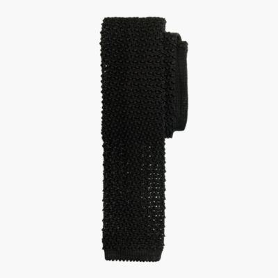 Skinny knit tie