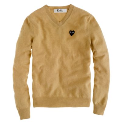 PLAY Comme des Gar�ons&reg; V-neck sweater
