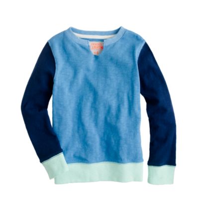 Boys' pullover in colorblock