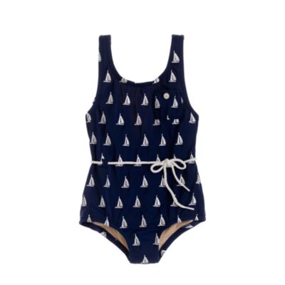 Girls' rope tank in sailboats
