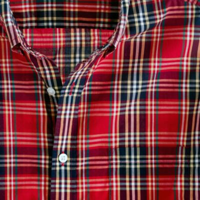 Secret Wash lightweight shirt in baneberry plaid