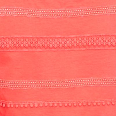 Lace-stripe shell
