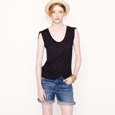 Shoulder-cinch tee