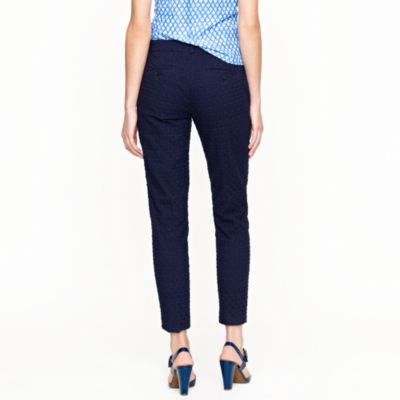 Caf&eacute; capri in domino eyelet