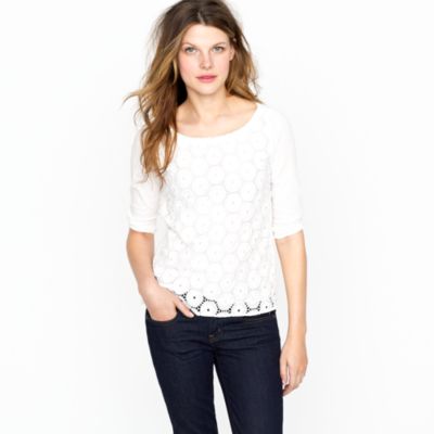 Ring-around eyelet top