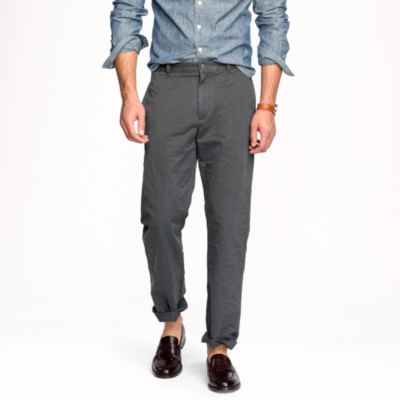 Broken-in chino in classic fit