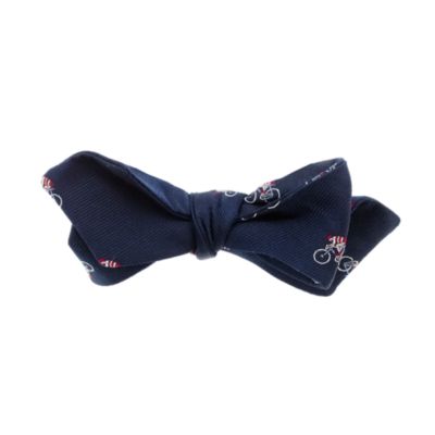 Bicycle racer bow tie