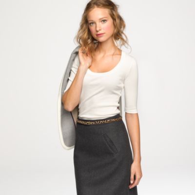 Perfect-fit scoopneck tee