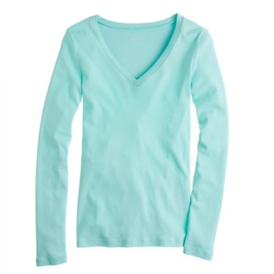 Perfect-fit long-sleeve V-neck tee