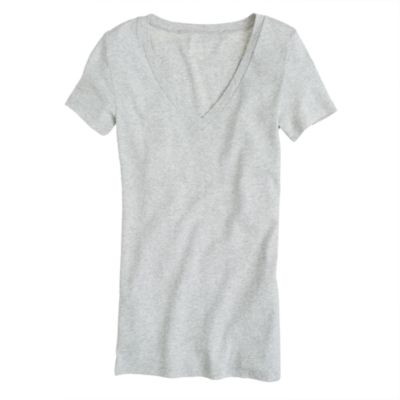 Perfect-fit V-neck tee