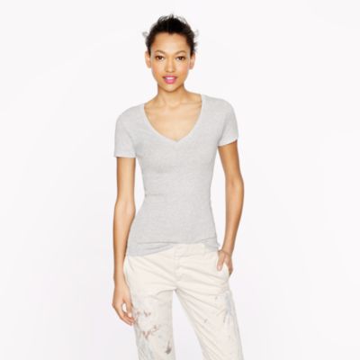 Perfect-fit V-neck tee