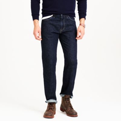 Straight jean in resin crinkle wash
