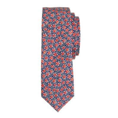 Boys' tie in red floral