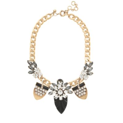 Jeweled pennant necklace
